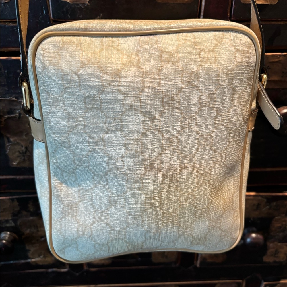 Gucci Cream/Tan Monogram  Crossbody Bag - Picture 3 of 14